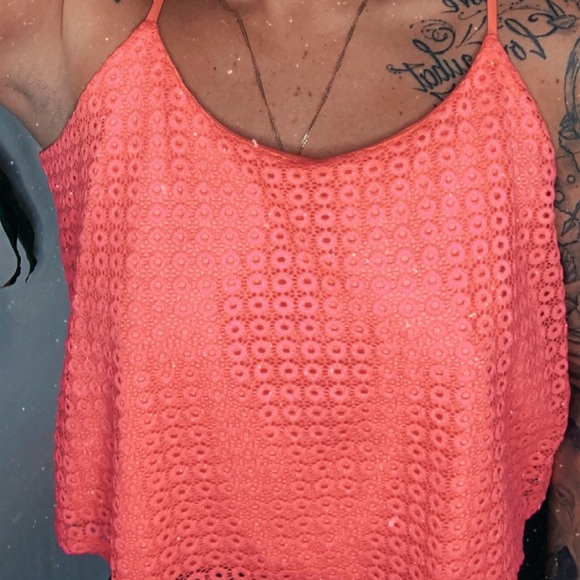 Top - Picture 2 of 3